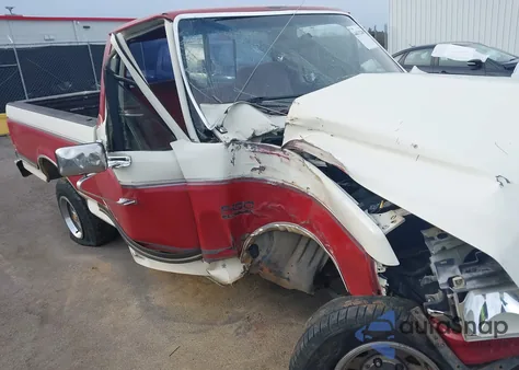 1990 Ford F150 z USA, uszkodzony, nr VIN 1FTDF15Y0LNB19405